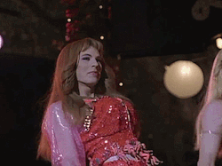 tumblr_n8x47baH151rtebeso3_250