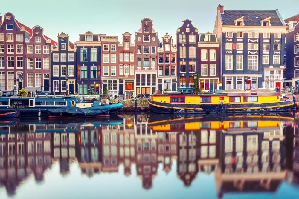 Lead-for-AMSTERDAM-INSTAGRAM-SPOTS