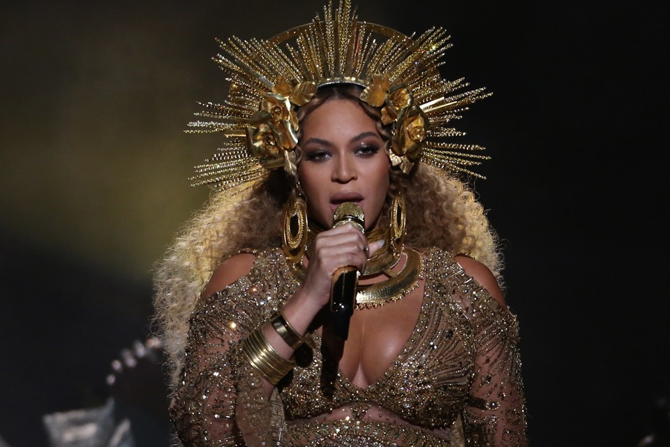 https_hypebeast.comwp-contentblogs.dir6files201906beyonce-donald-glover-childish-gambino-can-you-feel-the-love-tonight-the-lion-king-disney-video-0