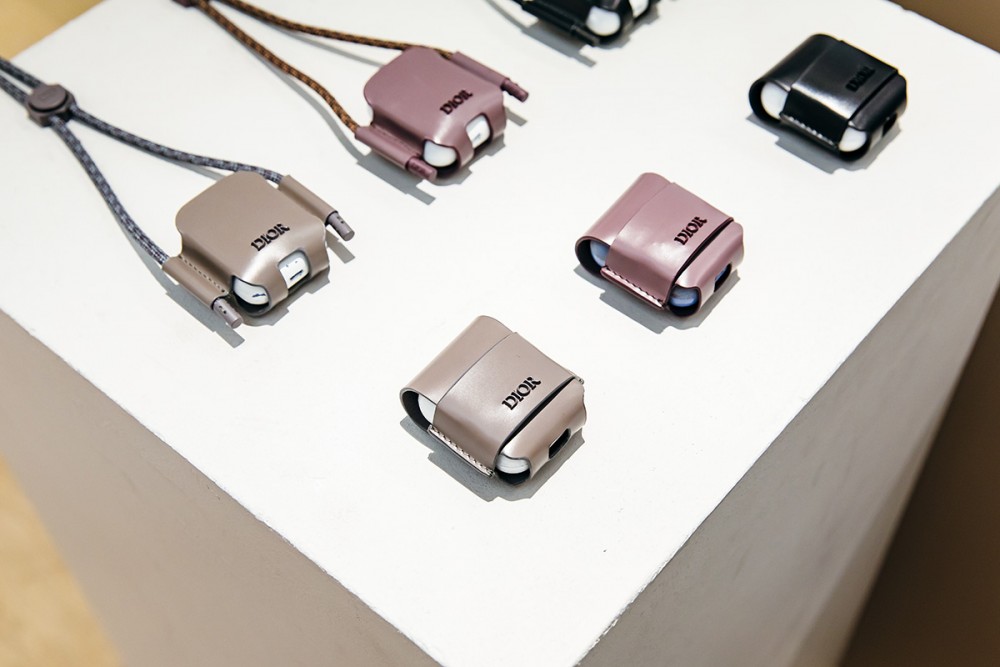 luxury-headphones-trend-2019-04