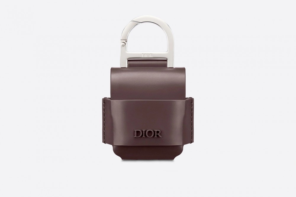 opportunity-cost-dior-men-airpods-case-style-fashion-menswear-accessories-luxury-shopping-esquire-singapore-esquiresg-07