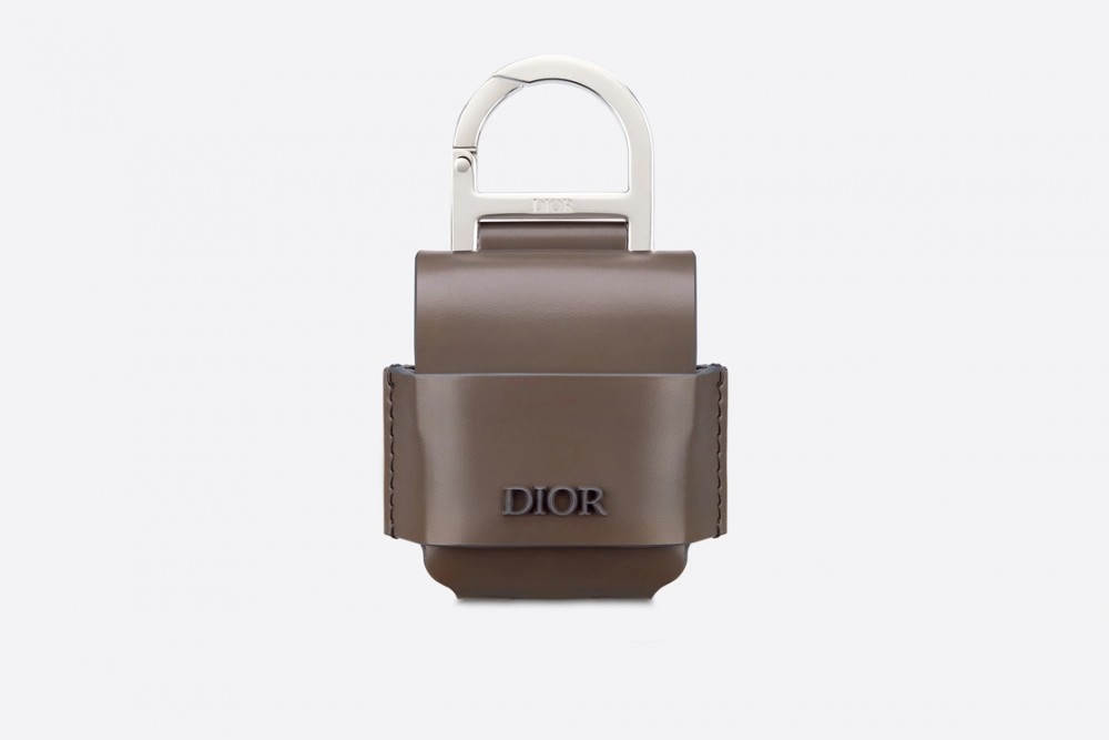 opportunity-cost-dior-men-airpods-case-style-fashion-menswear-accessories-luxury-shopping-esquire-singapore-esquiresg-08