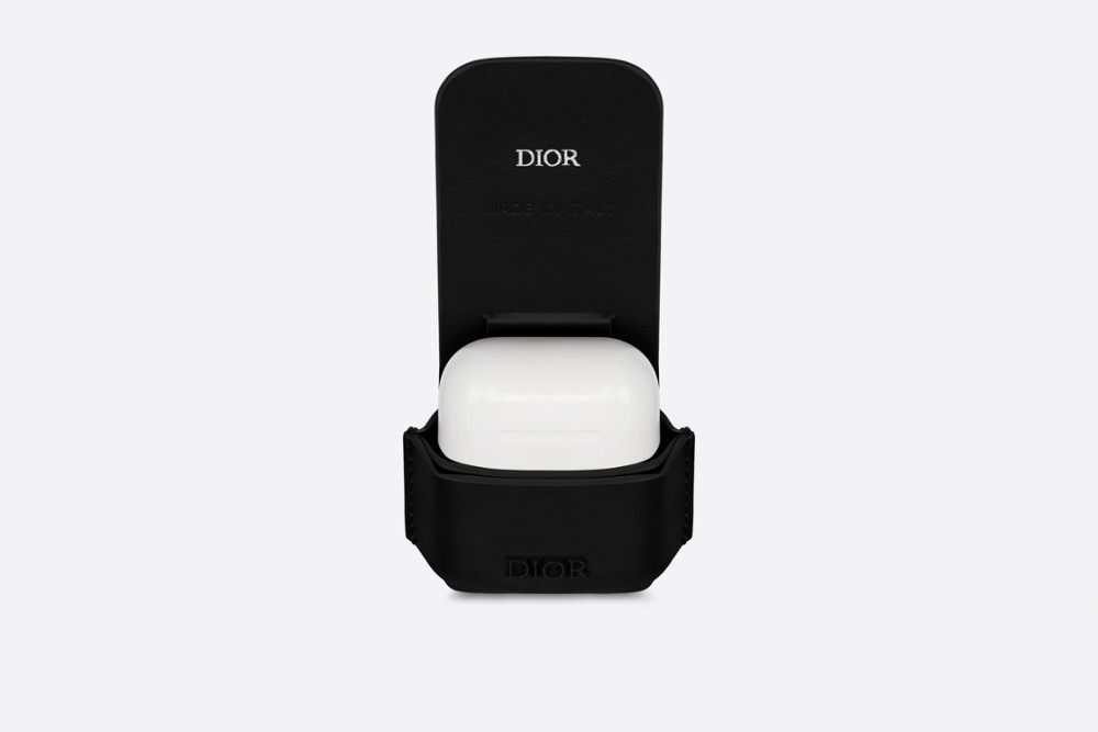 opportunity-cost-dior-men-airpods-case-style-fashion-menswear-accessories-luxury-shopping-esquire-singapore-esquiresg-12