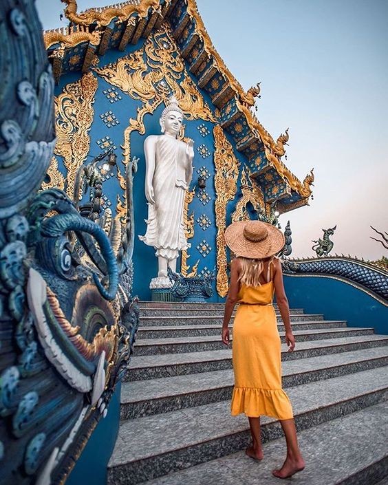 重點是藍廟不收門票、不收停車費、不收香火錢