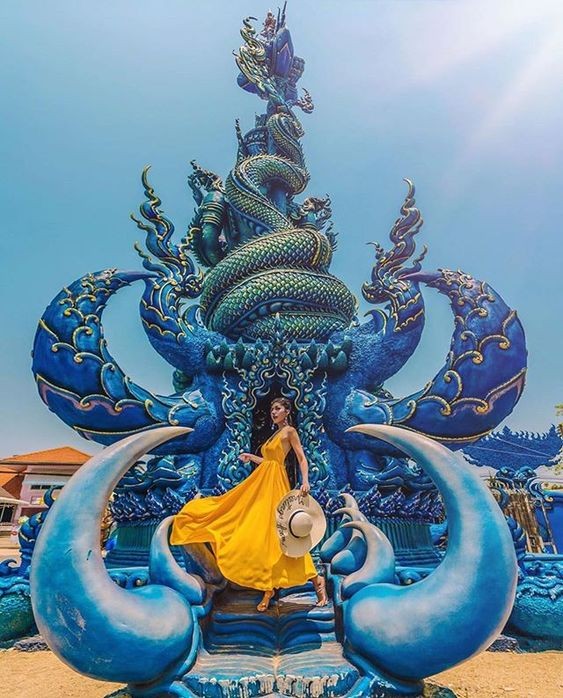 藍色的「龍蘇町寺」雖然仍有些部分還在擴建，但在建成的短短幾年時間，就已經成為遊客愛去的網紅熱點。