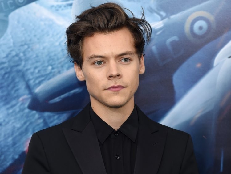 5ba0fe933cccd11f008b456f-750-563