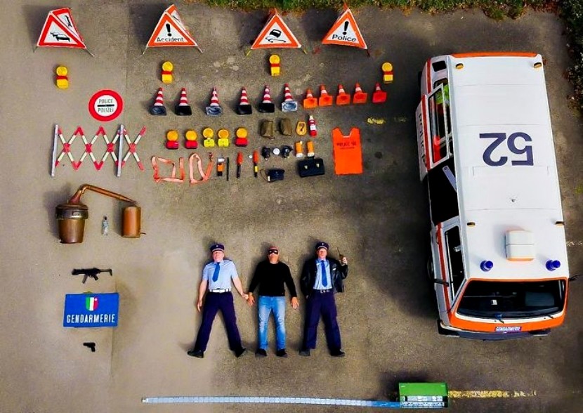 knolling_police.neuchateloise