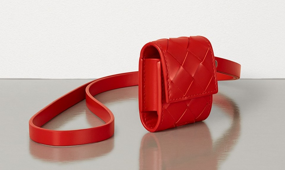 Bottega Veneta AirPods紅色