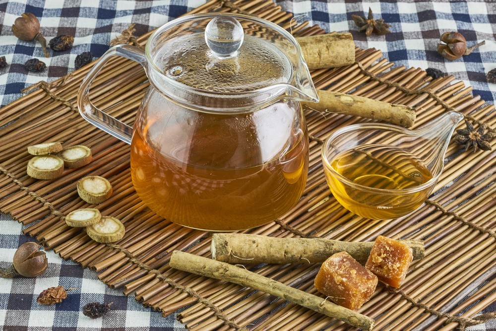 牛蒡茶功效多,可以降血脂,血糖,清熱護肝