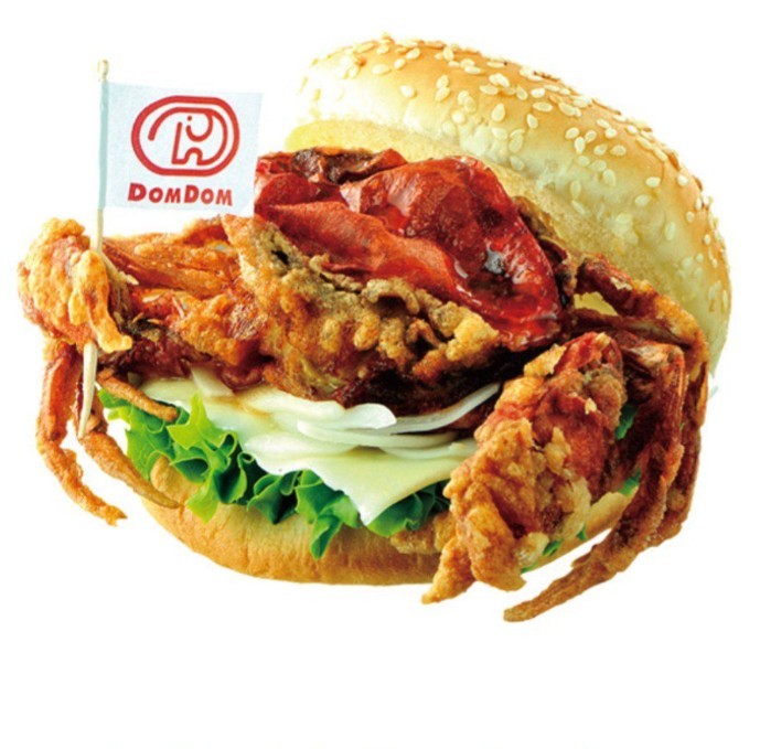 這款「原隻蟹漢堡」的外觀也極具有視覺衝擊感