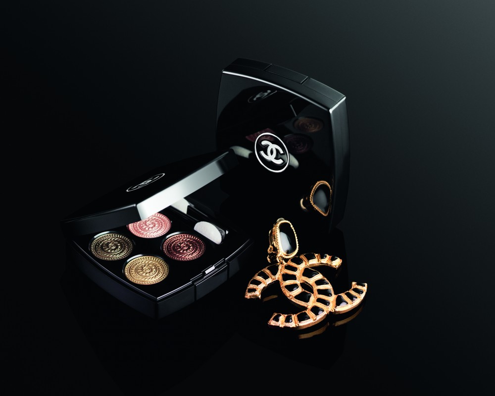 CHANEL 2019聖誕彩妝系列