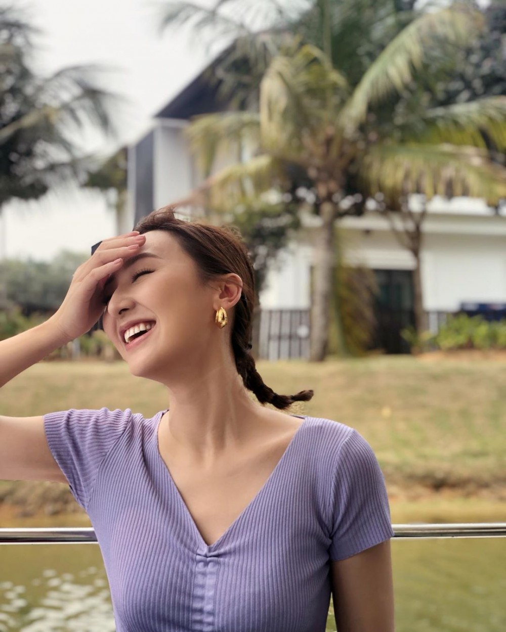 滿足自己白天沒有被好好滿足心理,獲取自我掌控的快感