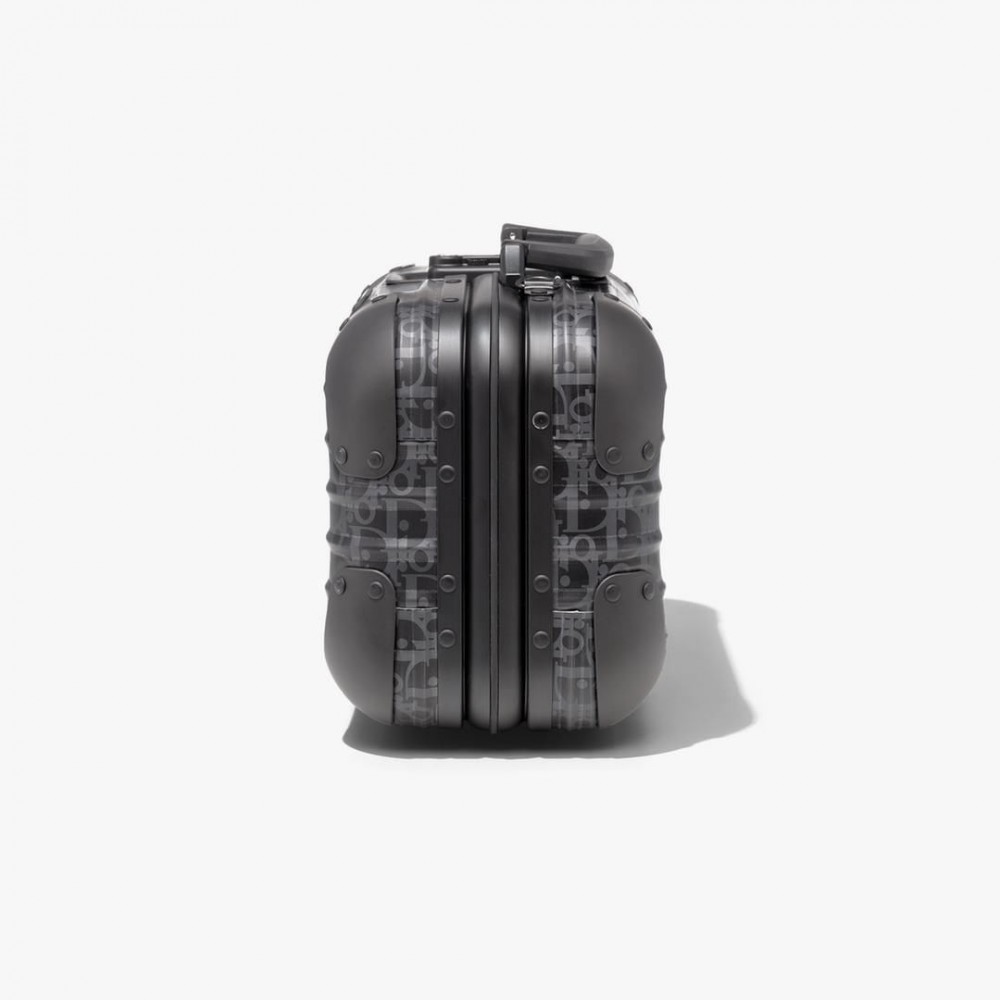 76832687_398758714334552_8661769833210594503_n