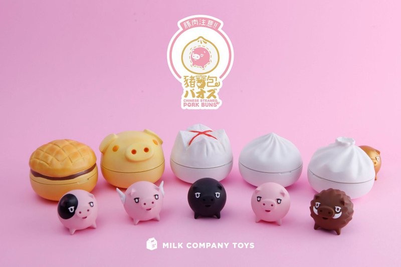 躲在蒸包裡的小豬還在微微張開口,有種天然呆的感覺特別萌。