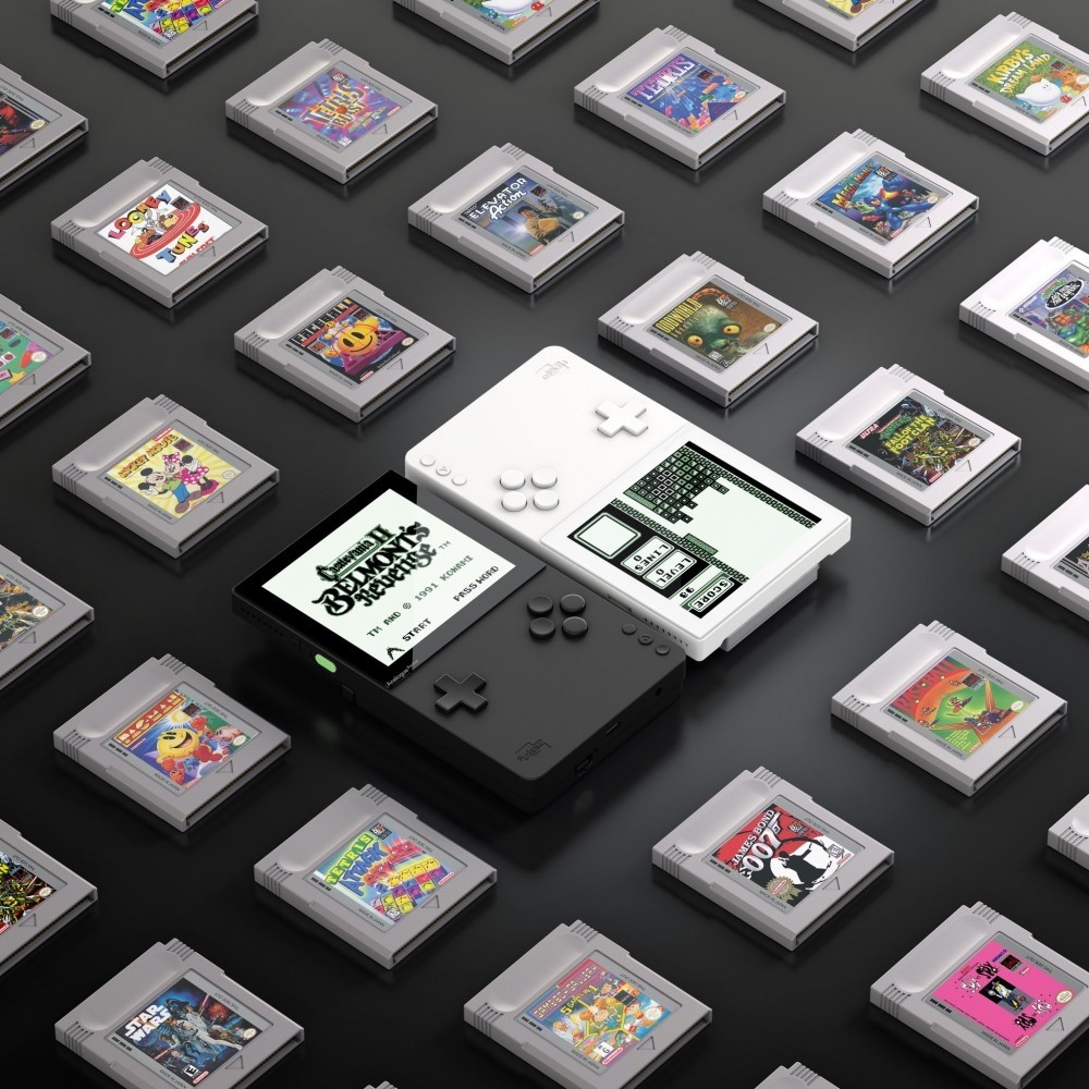 最大的好消息就是可以直接支援 Game Boy、Game Boy Color 和 Game Boy Advance 卡帶中的 2,780 多種遊戲