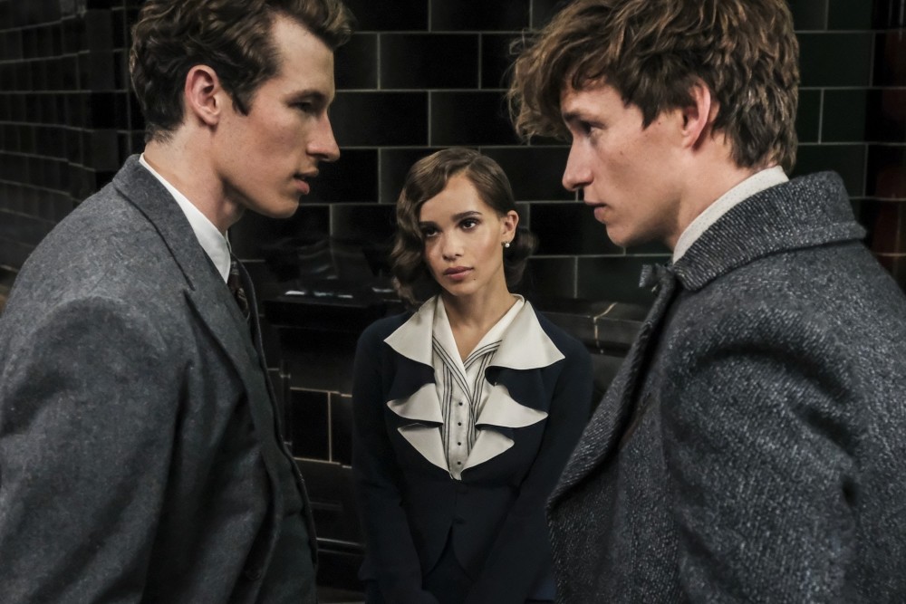 從 2016 年開創的哈利波特衍生前傳電影《怪獸與牠們的產地》(Fantastic Beasts and Where to Find Them)就已經獲得總票房 8.125 億美元的亮眼成績