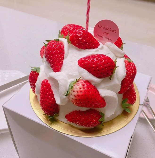 如果閨蜜是草莓控,送這個蛋糕當生日蛋糕絕對能俘虜她的心