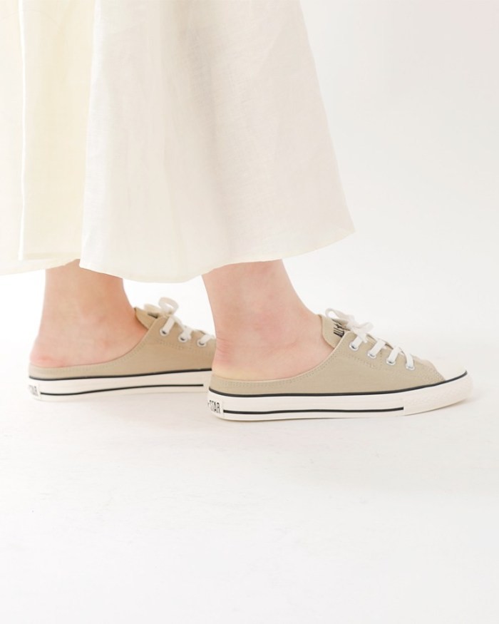 但在秋冬上穿起大地色調的單品是更加適合呢