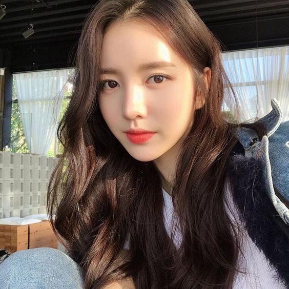 子宮內膜異位/朱古力瘤通常出現在生育期的婦女身上,年齡可由十幾歲至更年期。