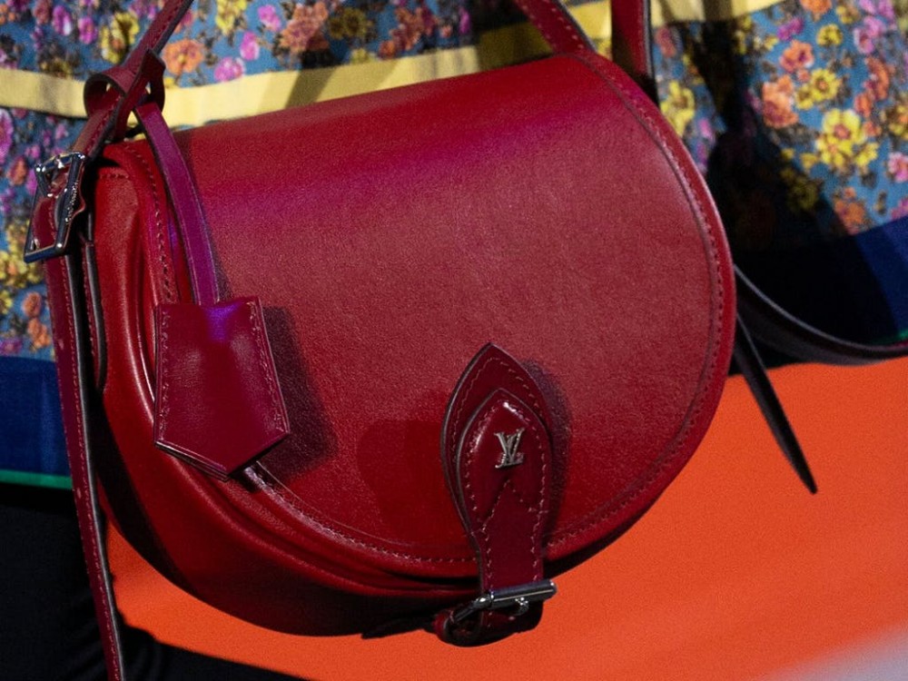 louis_vuitton_fw19-tambourin1