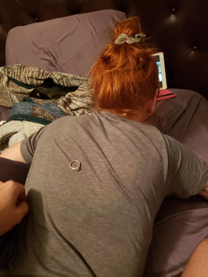 嘗試過放在女友的背部