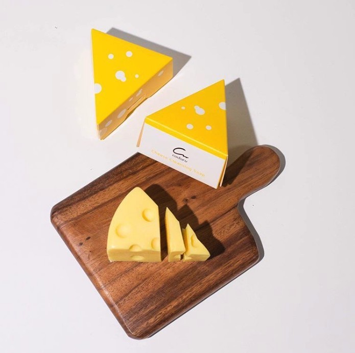 最重點是因為芝士洗面皂包含了牛奶蛋白、芝士精華、乳酸桿菌等等的營養成分,所以滋潤效果特別好