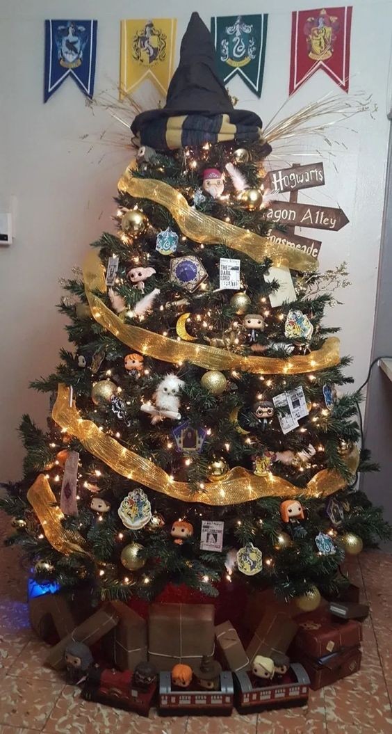 今年不少品牌都推出了哈利法特的聯名聖誕倒數日曆,各位哈利迷準備入手啊~