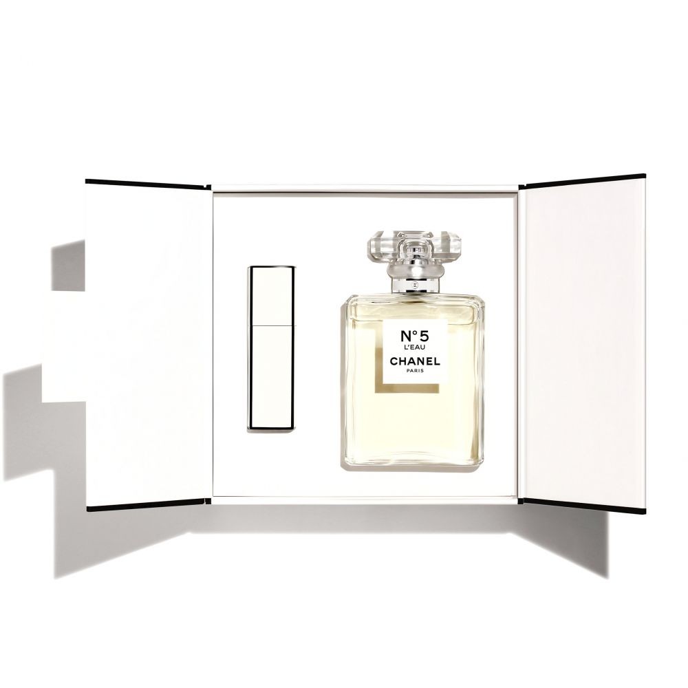 CHANEL今年聖誕與Jean-Paul Goude合作,在聖誕推出了四款獨家限量版香水套裝