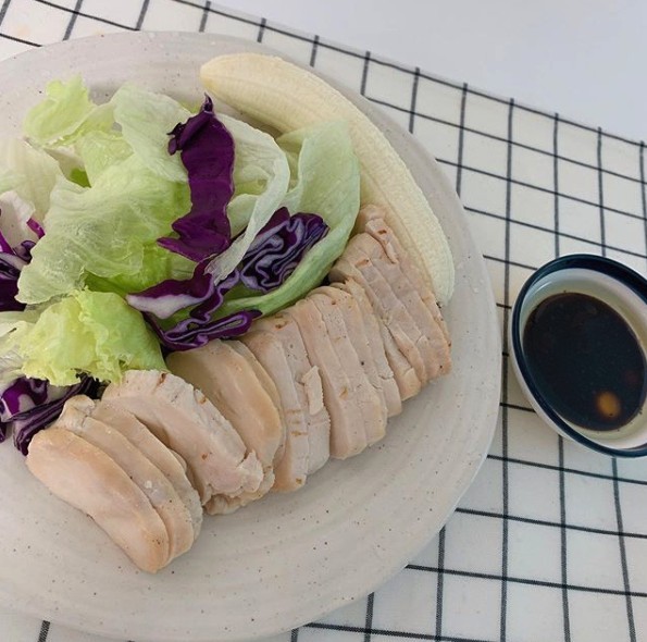 吃的食物沒有任何限制,盡量以不超過400卡路里