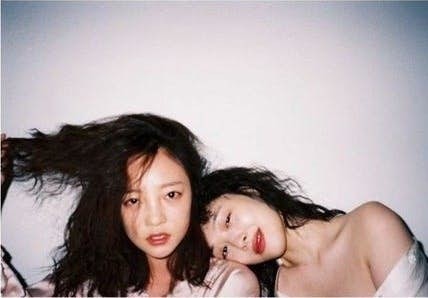 具荷拉的摯友Sulli雪莉在家中上吊自殺