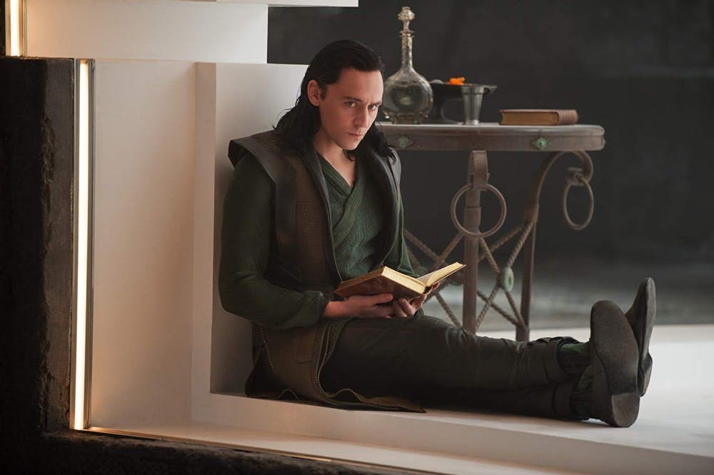 特意從漫威調來了當年Tom Hiddleston試鏡演出雷神索爾的私密影片!