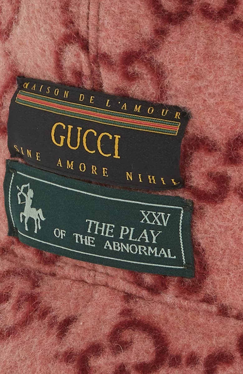 同時旁邊加入了復古風的徽章,令整個設計更討喜且別緻