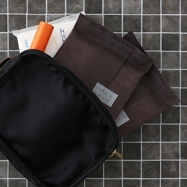 這麼帥氣的的衛生巾,相信那個女生看到都很想組團團購回去吧!