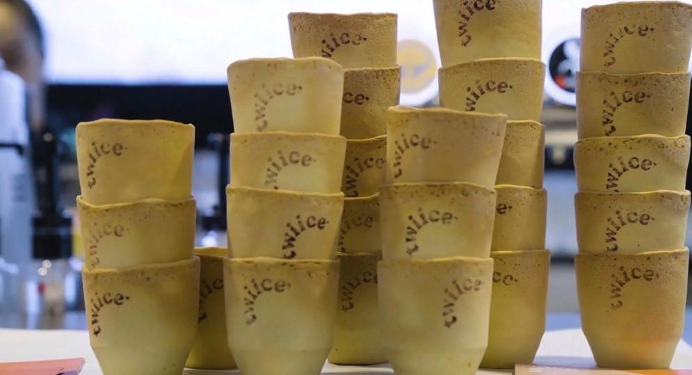 希望這個「餅乾咖啡杯」可以有其他航空公司參加引入