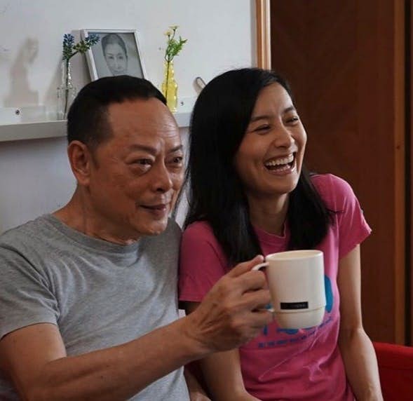 請來了「老戲骨」羅樂林扮演其父親以及小師弟吳肇軒客串演出,或者是曾經受到幫助,法拉也希望可以同樣幫到同路人。