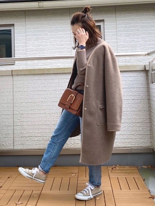 奶茶色CONVERSE其實低筒和高筒款都很受日本女生歡迎