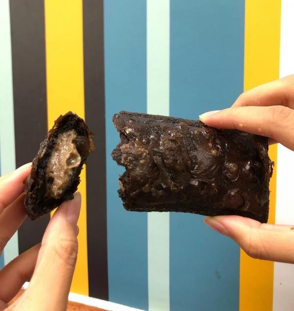 馬來西亞的網民就大力推薦這個超香濃Oreo批