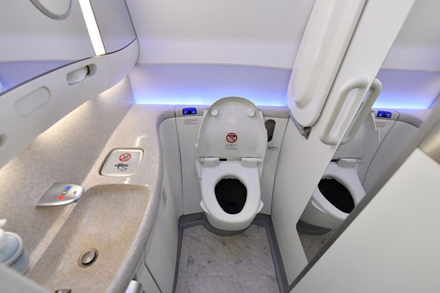 是ZIPAIR的洗手間有 「LCC 世界第一洗手間」的稱號,洗手間內寬敞且機能齊全