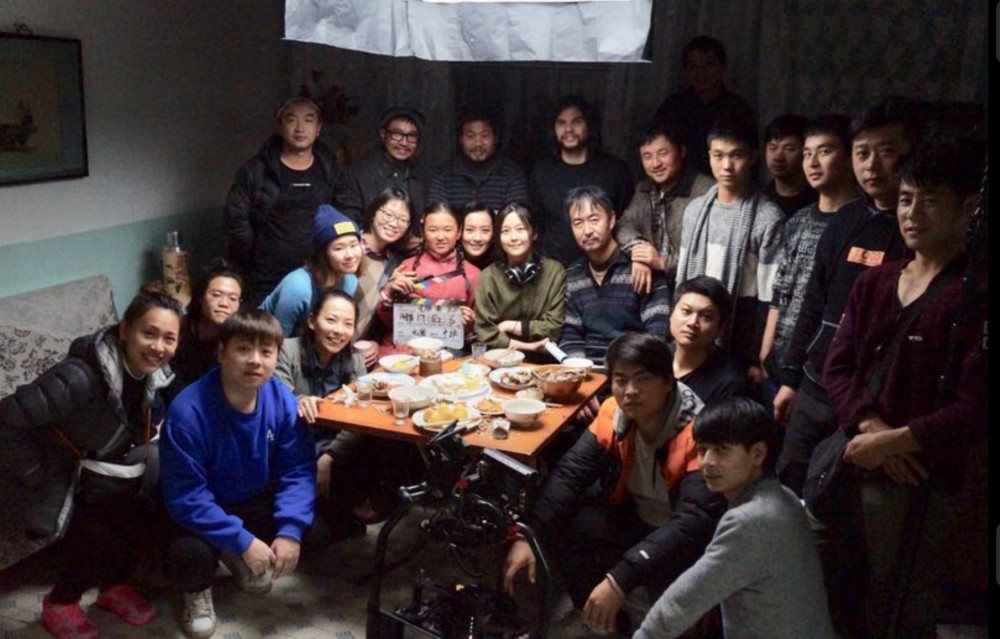 法拉願意無條件支持這套學生作品,更是第一次前往內蒙古拍攝