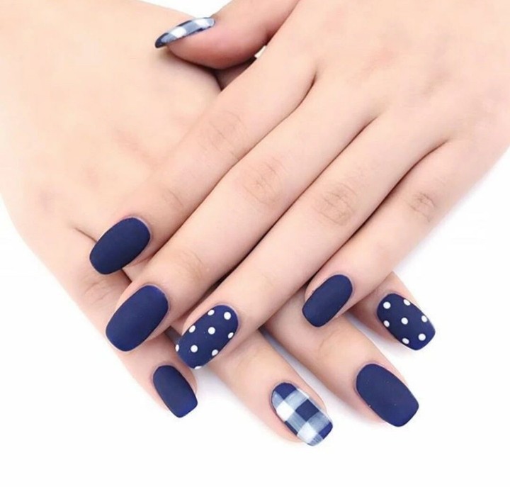 SSSBLUENAILS05