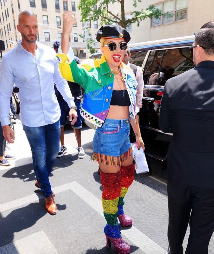 Lady Gaga一向關心政治,並勇於為LGBT族群發聲