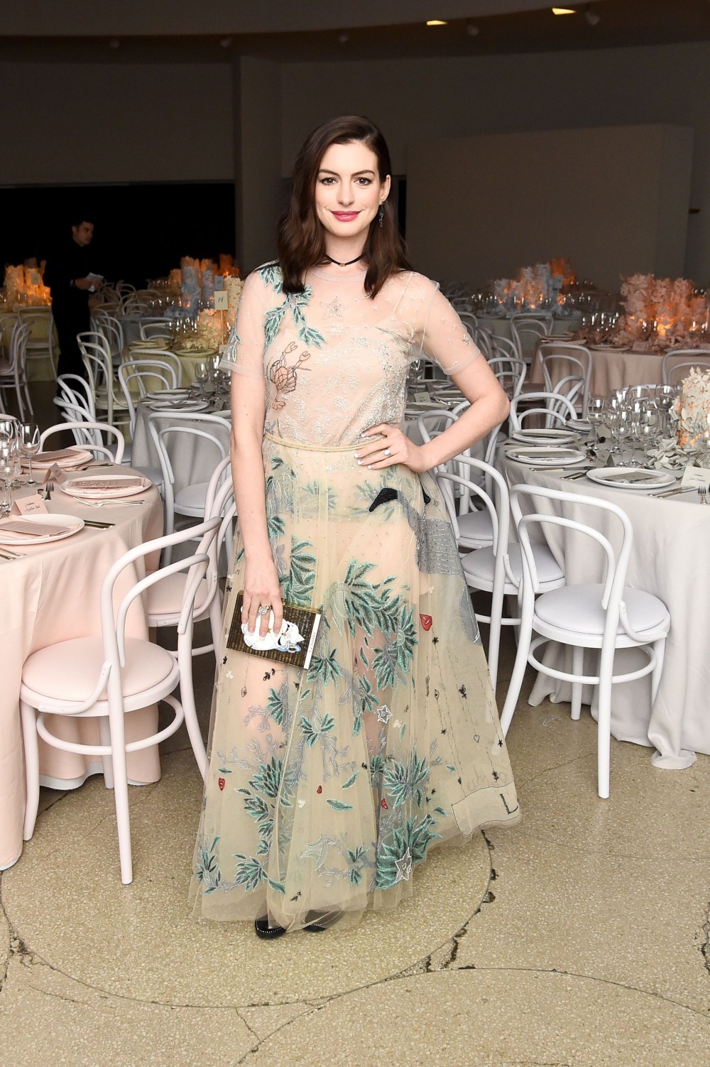 anne-hathaway-attends-the-2016-guggenheim-international-news-photo-624015738-1563994588