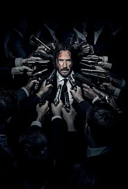 有網民就指臉帶血痕加上被14部手機圍拍的構圖讓人想起《John Wick》被10幾枝槍指著的電影海報。