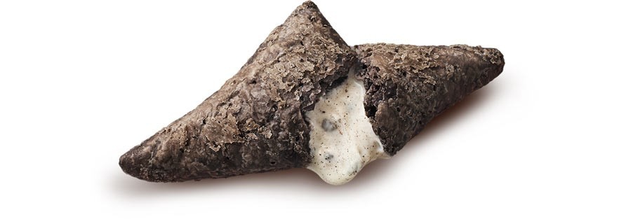 早在幾個月前日本麥當勞推出了Oreo限定口味的三角批