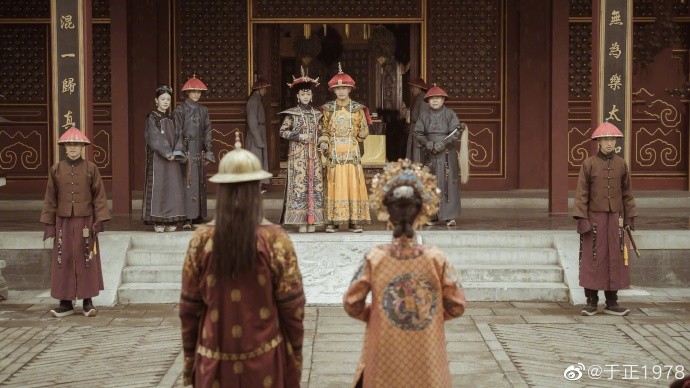 預告開頭,先播出了魏瓔珞女兒「昭華公主」與蒙古王子「拉旺親王」的傳統結婚儀式