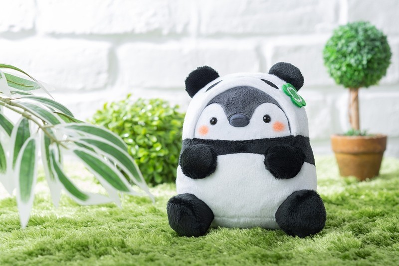 這款小企鵝套上了熊貓的套裝，根本就是零違和