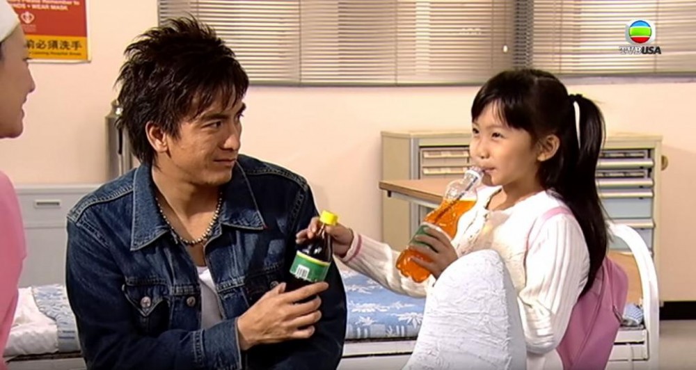 近日大台深夜重播 2008 年首播的《律政新人王2》,如果大家記性好的話,相信對在裡面飾演馬國明養女寶寶的冼迪琦一定不會陌生!