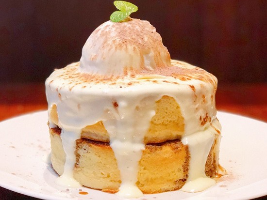 每次到日本旅遊總是要找遍當地著名的 pancake 店,把每種口味嚐遍才心滿意足!