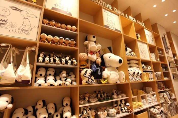在博物館還有一家商店「ブラウンズストア(BROWN’S STORE)」,以漫畫主人查理布朗的世界觀所設計的這間店
