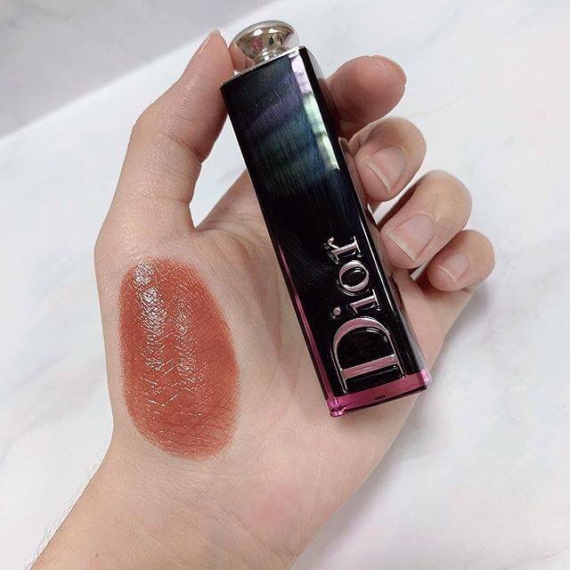 其實有留意開Dior唇膏的你們都一定知道這款 #620色號已經紅了很久了